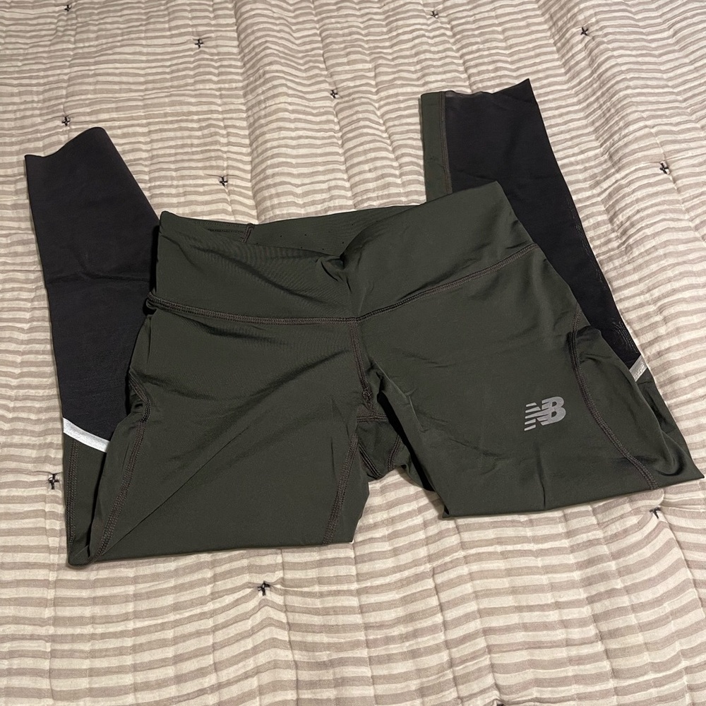 New balance leggings size small
